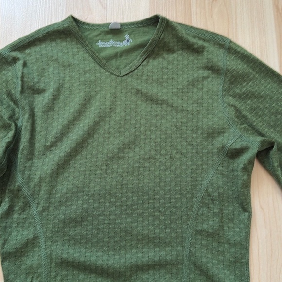 Smartwool women’s green merino wool layer top, size XS - Picture 8 of 12
